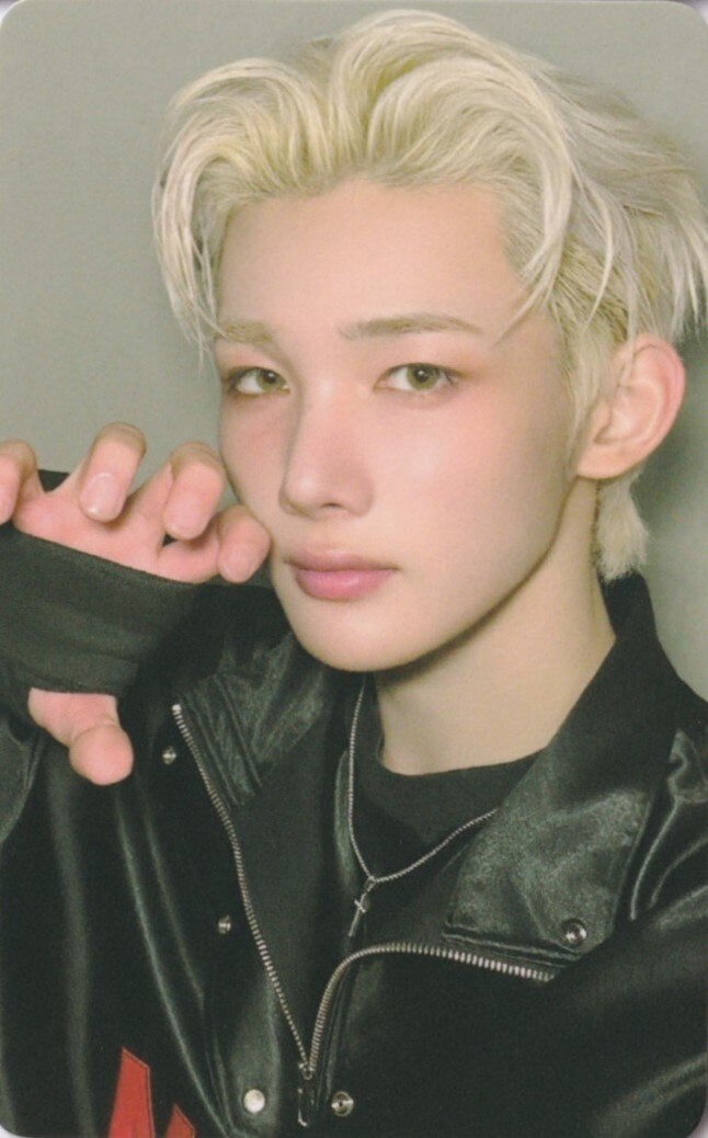 Jo &TEAM photocard from Universal Music Benefit