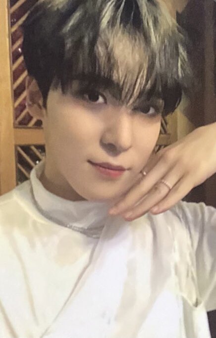 Yunho ATEEZ photocard from Torn set