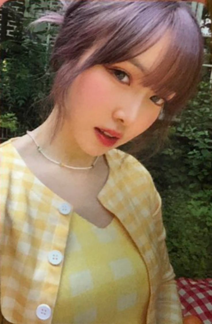 1st Official Fanclub LUVU Kit Photocard Set