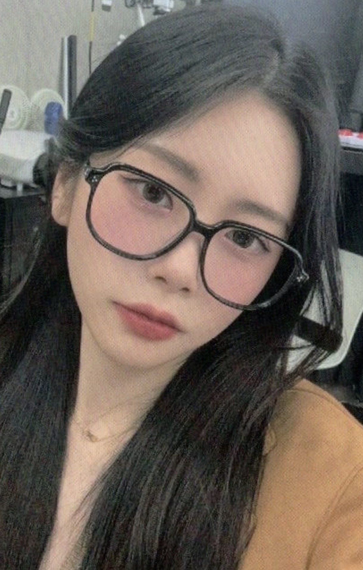 JiU