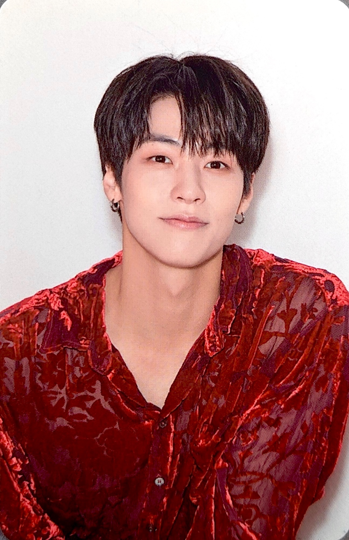 Seunghyub photocard