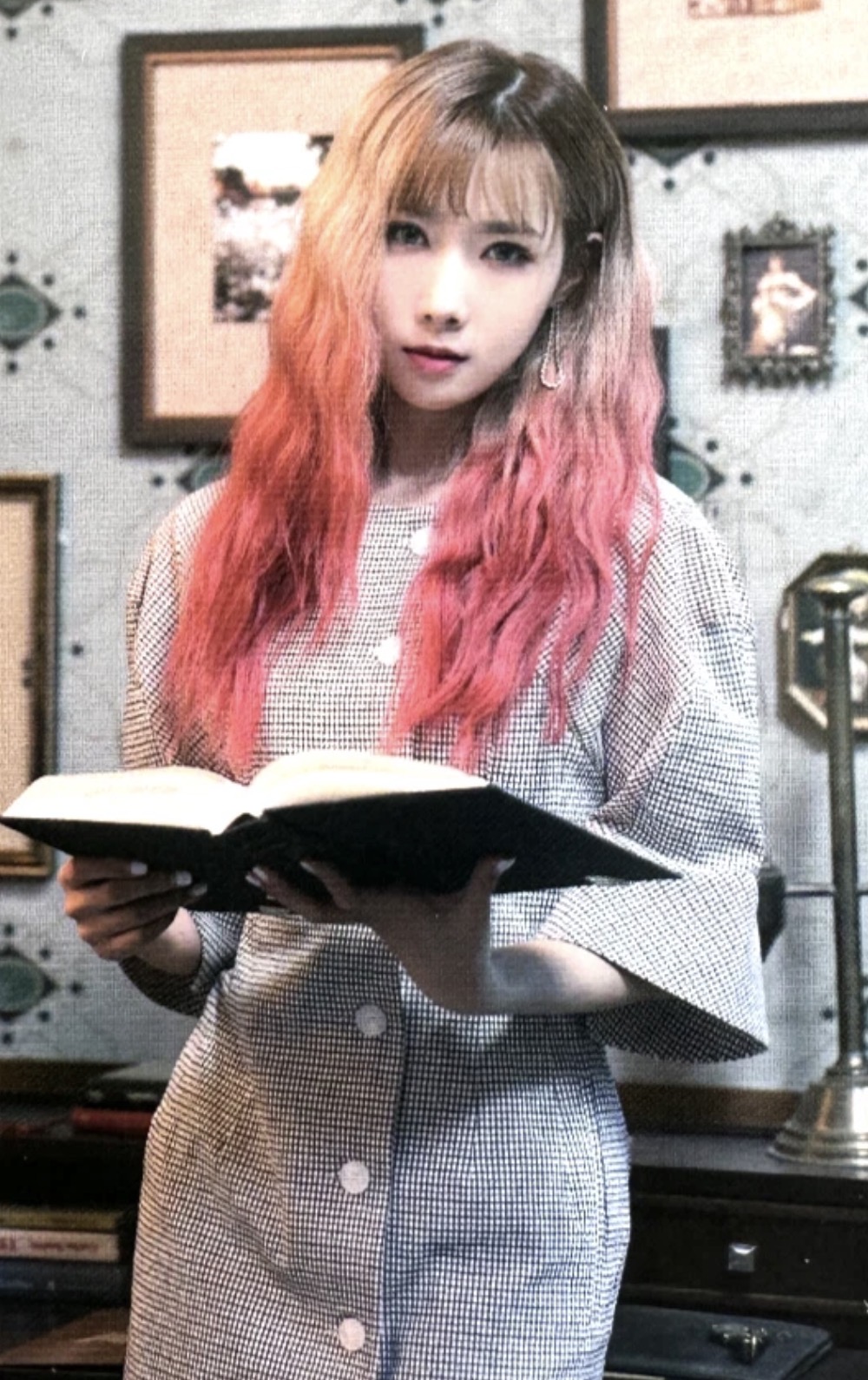 Handong Dreamcatcher photocard - Escape the ERA Random Photocard