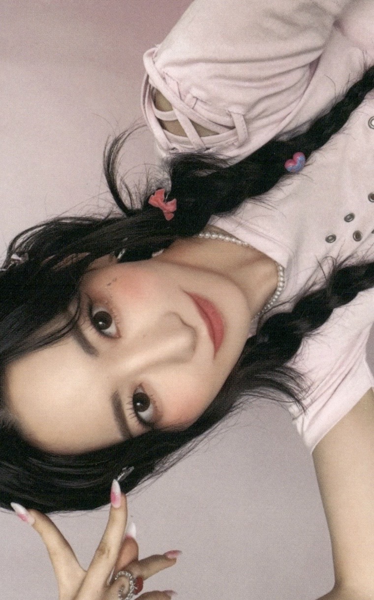 Sakura LE SSERAFIM photocard from Photocard