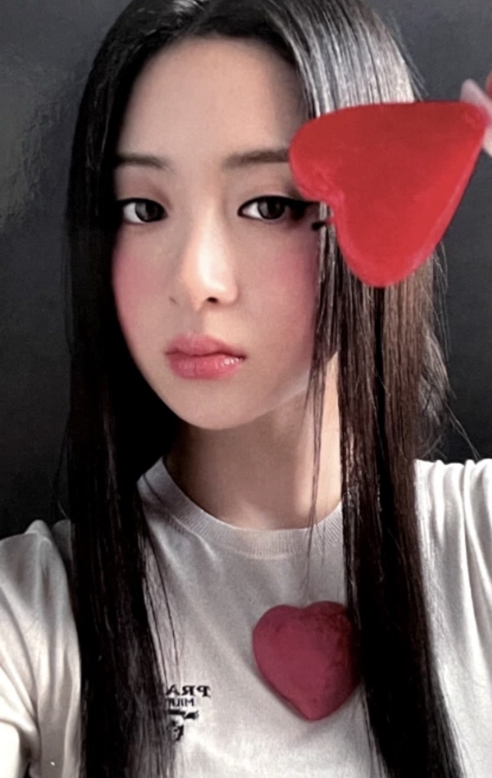 Yunjin LE SSERAFIM photocard from Benefit
