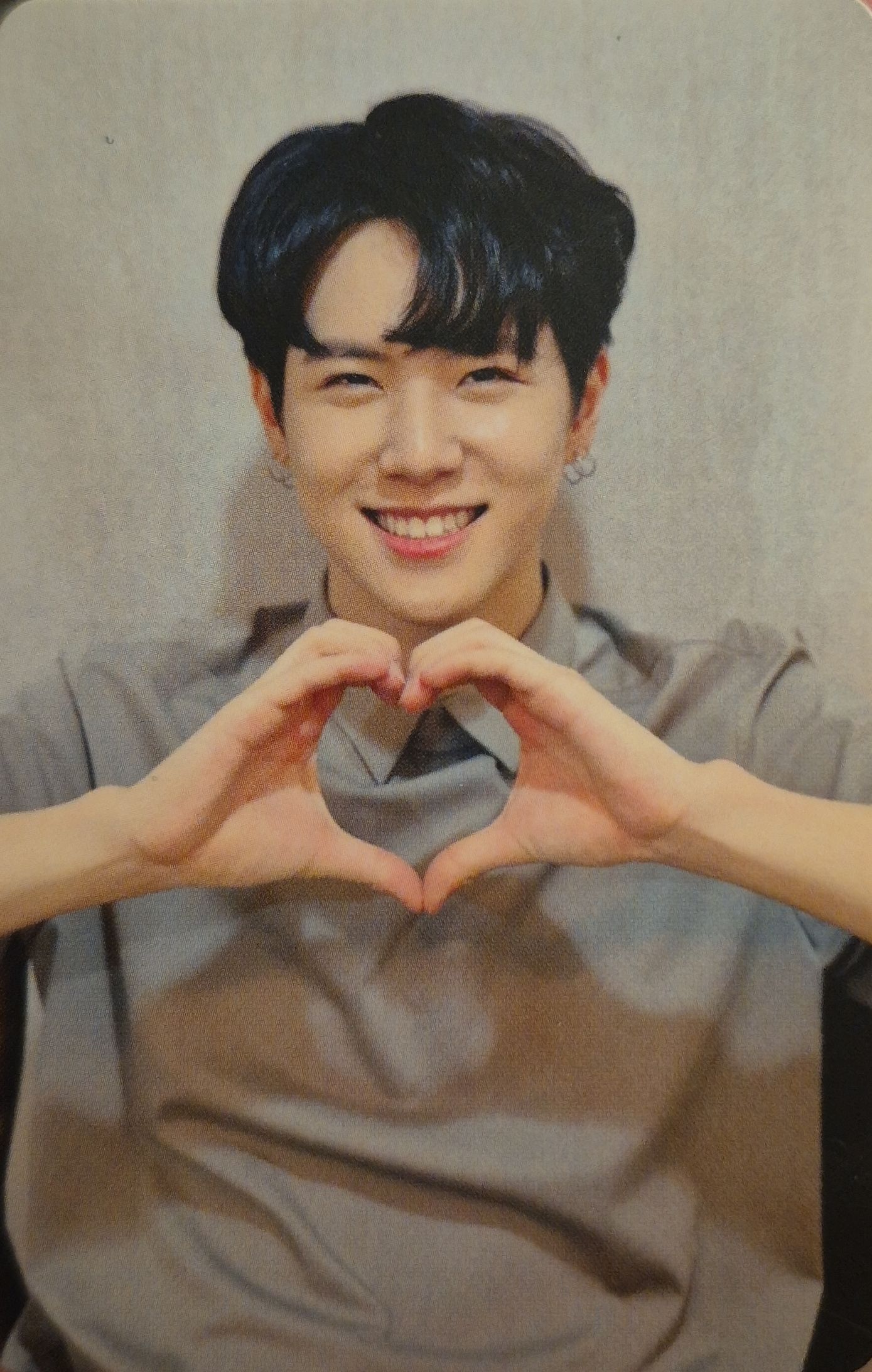 Donghan JBJ photocard from Photocard
