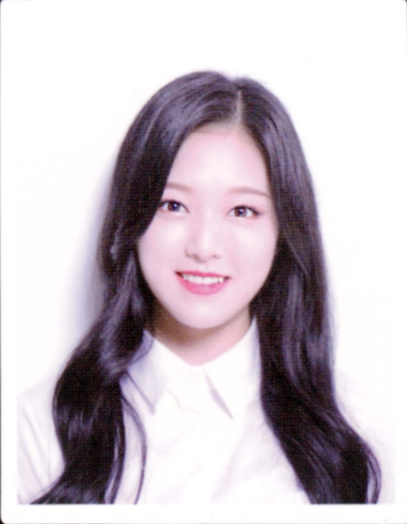 Hyunjin LOONA photocard from ID Photo Set
