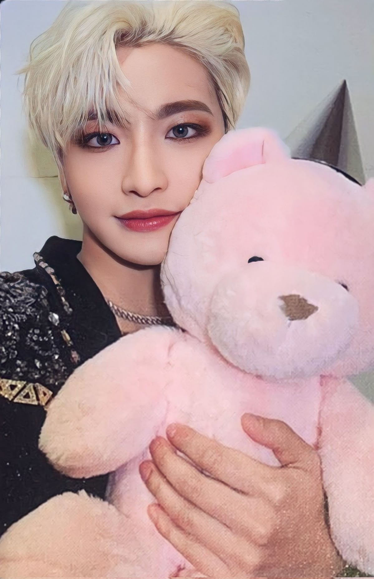 Hello82 Exclusive Hug set