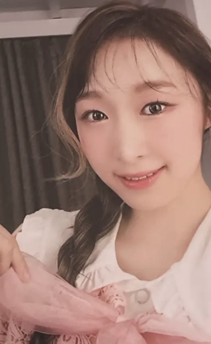 Soobin Cosmic Girls photocard - UNNATURAL Photocard