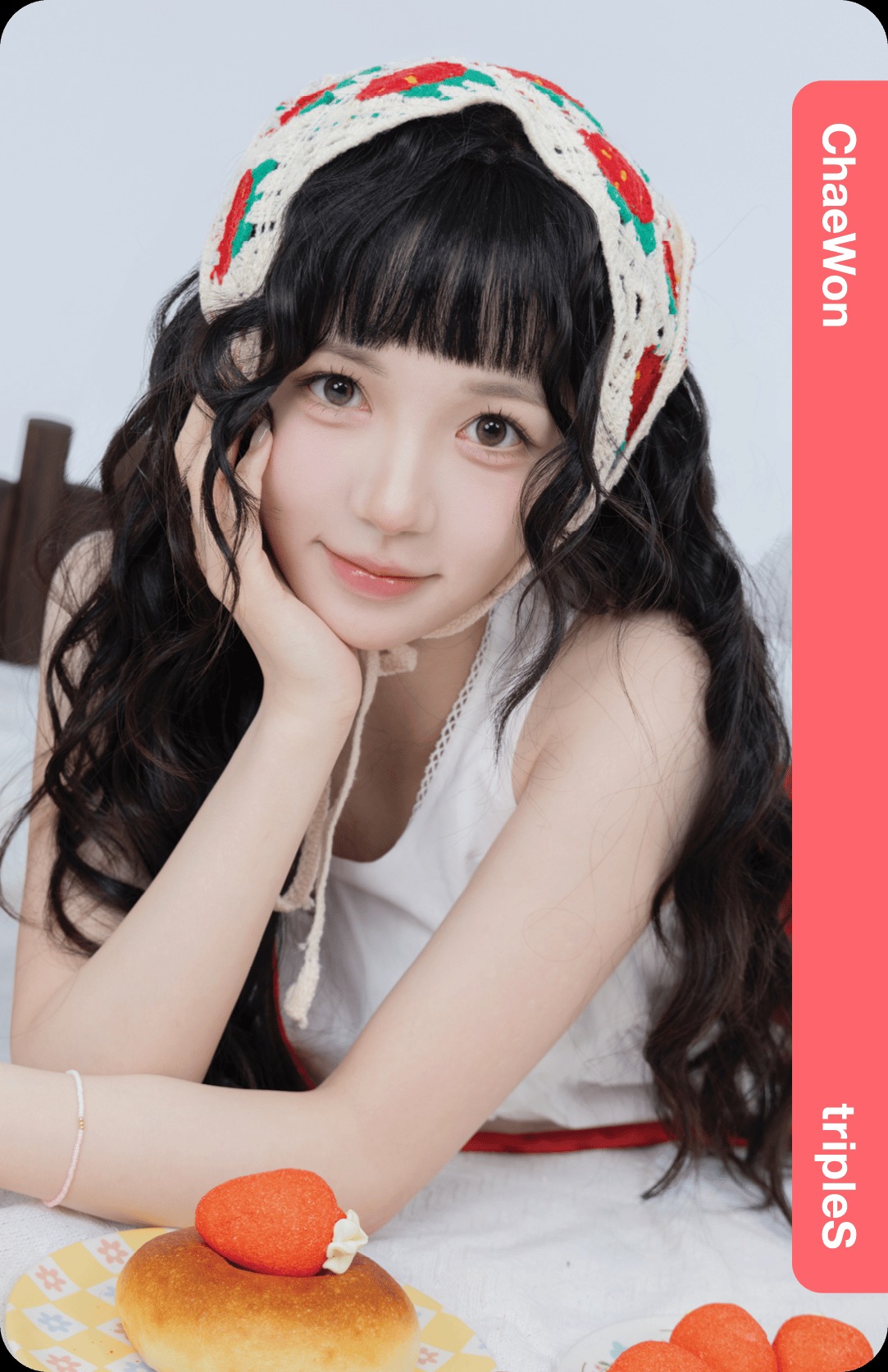 Chaewon tripleS photocard from Showcase Objekt Pack