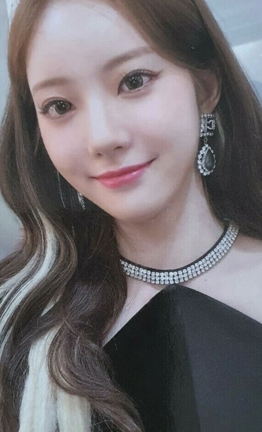 Luda Cosmic Girls photocard from Photocard