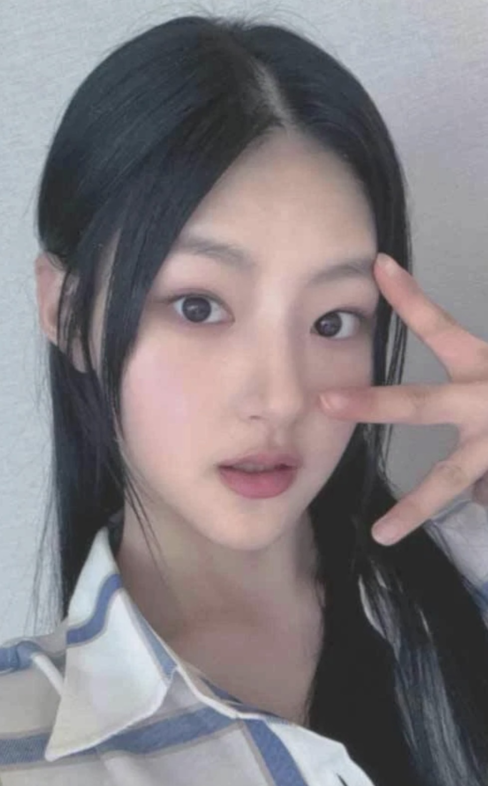 Haneul KISS OF LIFE photocard from Benefit