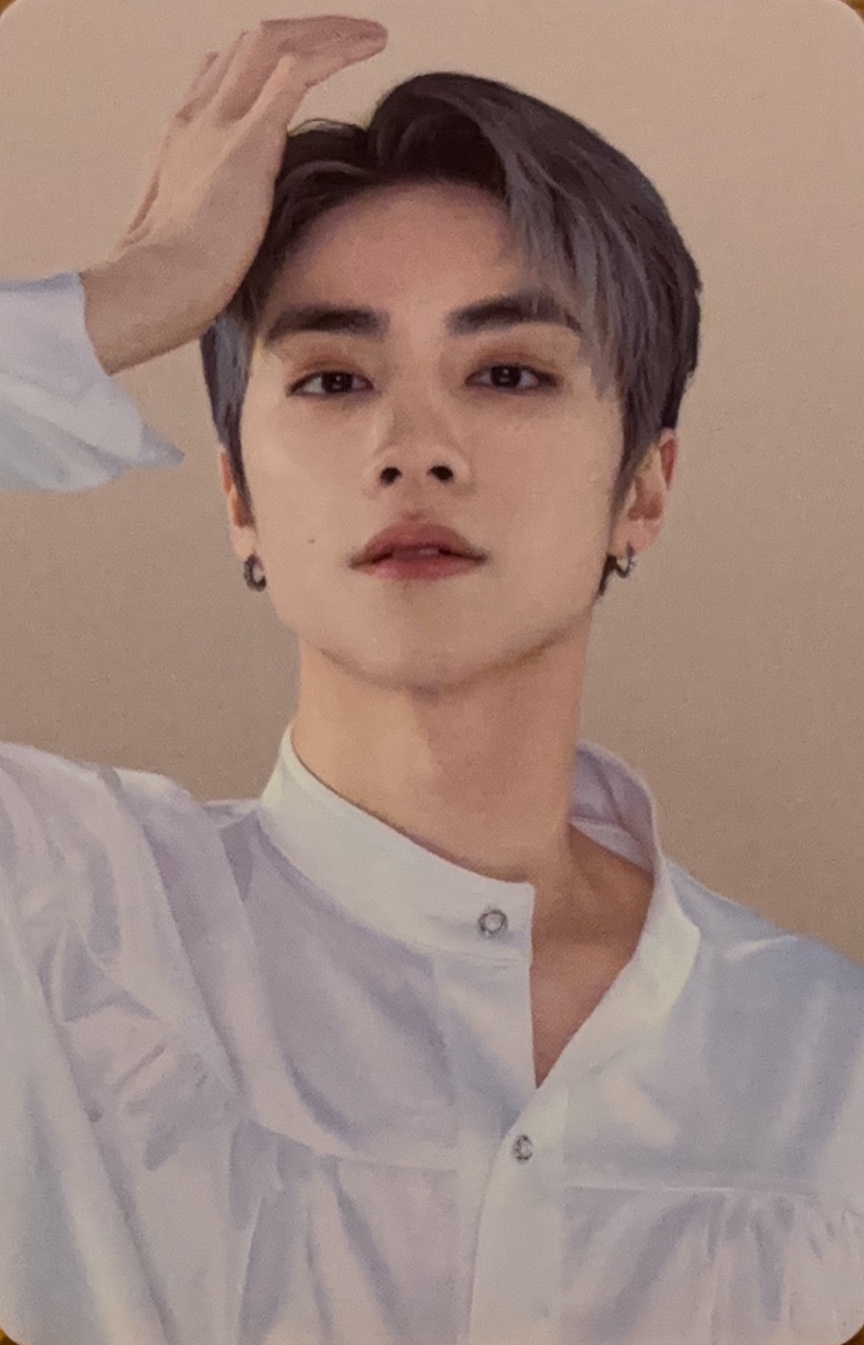 Xiaojun NCT photocard from White Royal ver. Set