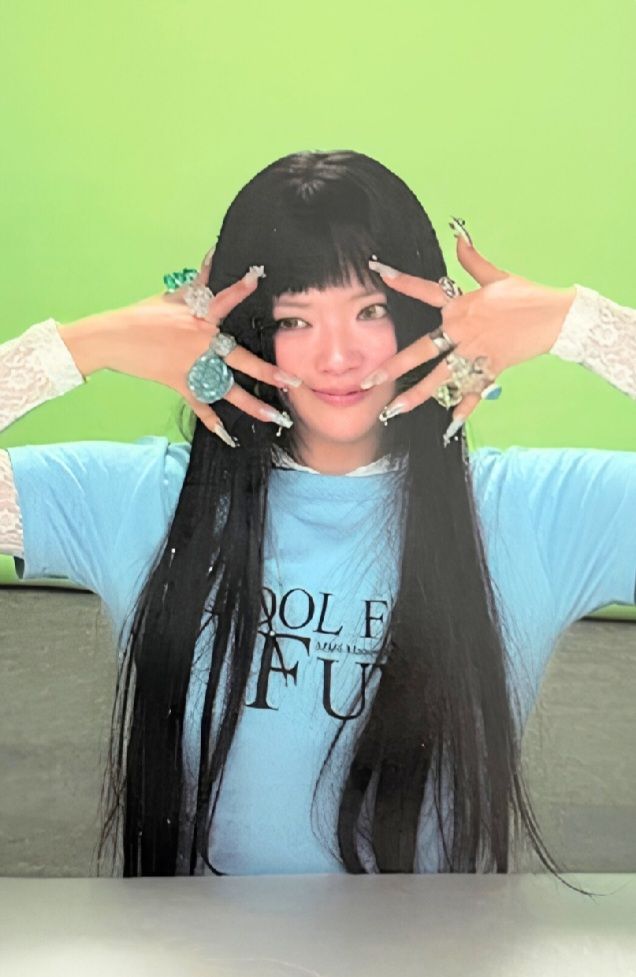 Jeongyeon TWICE photocard from Preorder Benefit