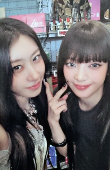 Pre Order Unit Photocards
