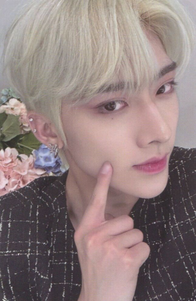 Ktown4u 1.0 Artbook Ver. LD