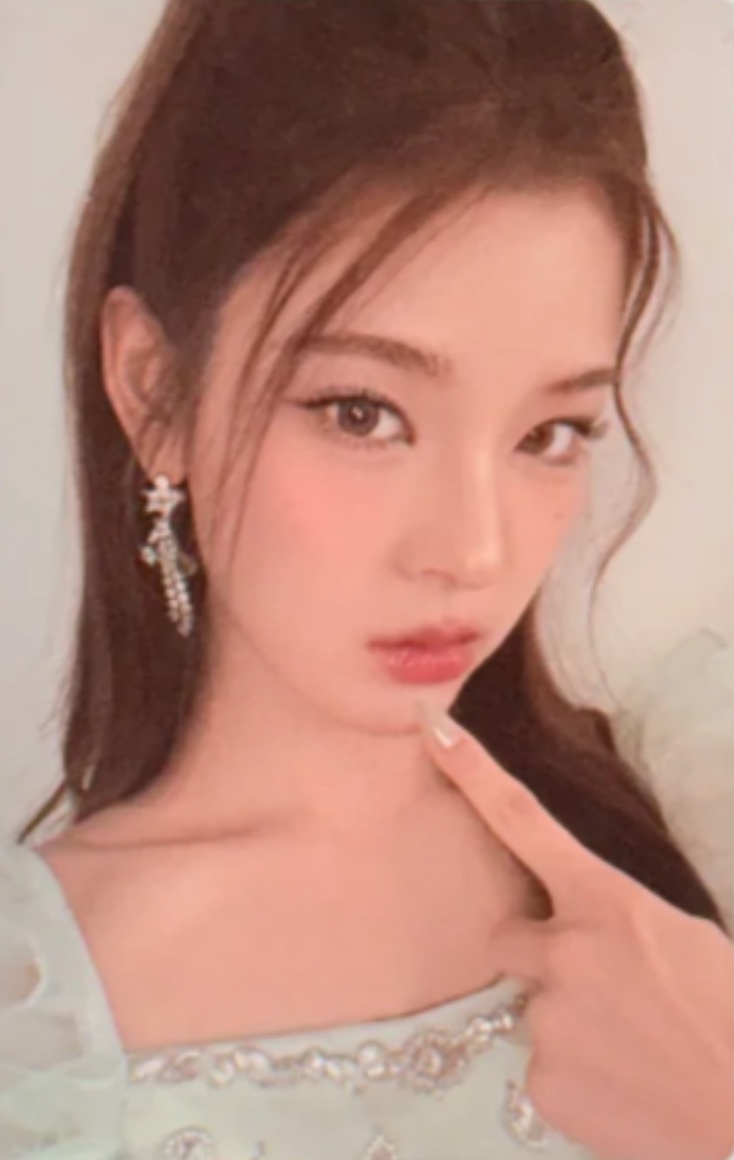 2025 1st Fan-Con: 'Not Just Pretty' Trading Card
