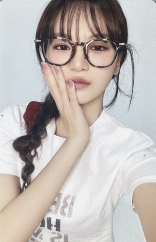 Photocard B