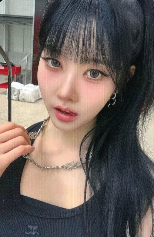 Sieun STAYC photocard - STAY ALIVE Photocard