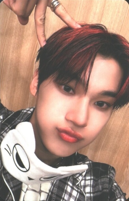 Hanbin EVNNE photocard from Online