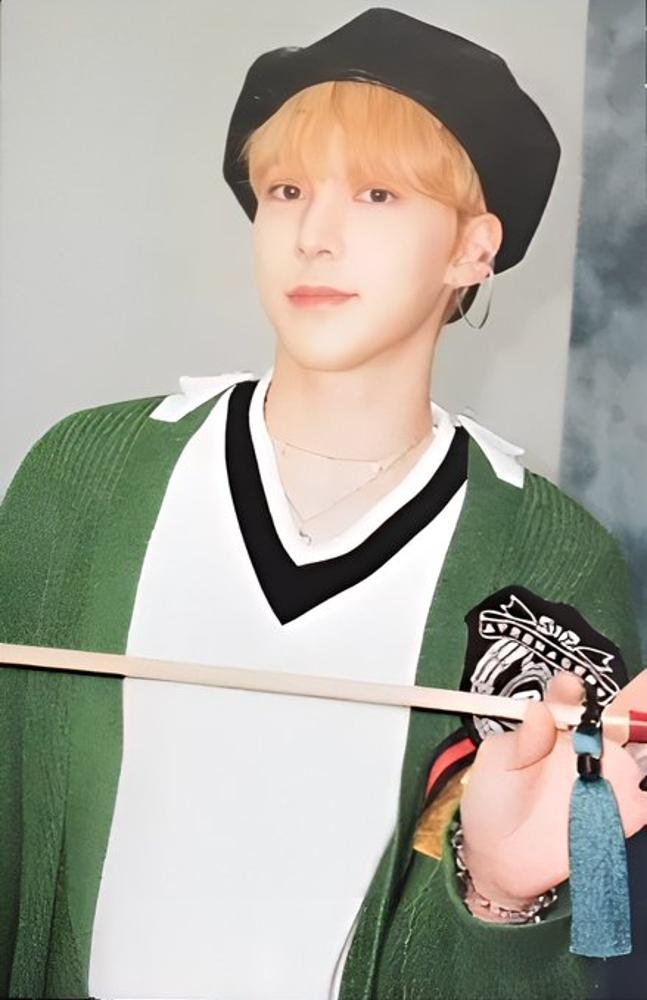 Yunho ATEEZ photocard - ZERO:
FEVER EPILOGUE