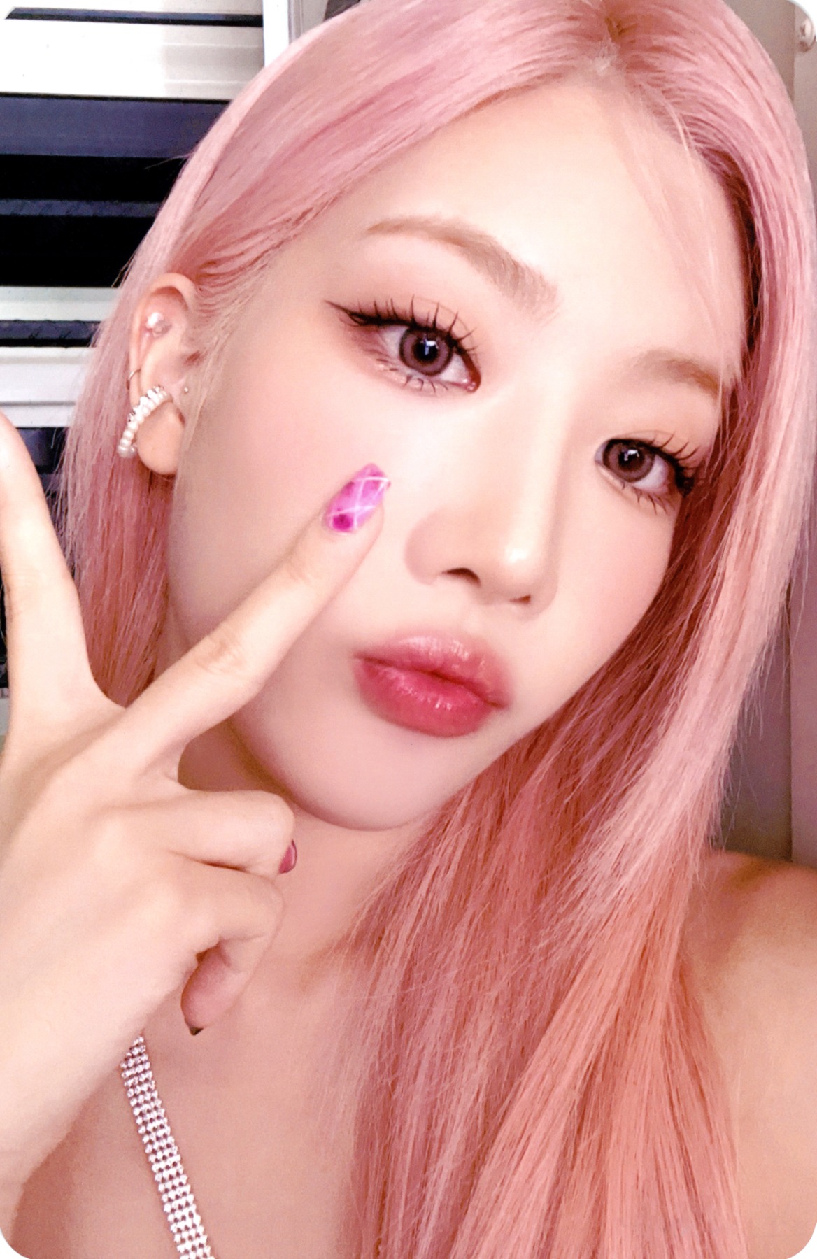 Kim Lip LOONA photocard - Luminous Offline