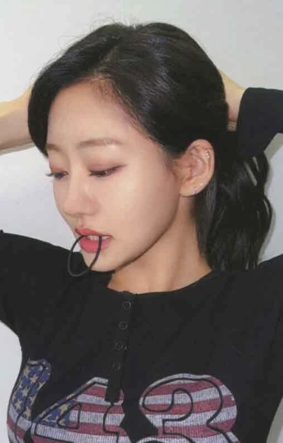 Julie KISS OF LIFE photocard from Online