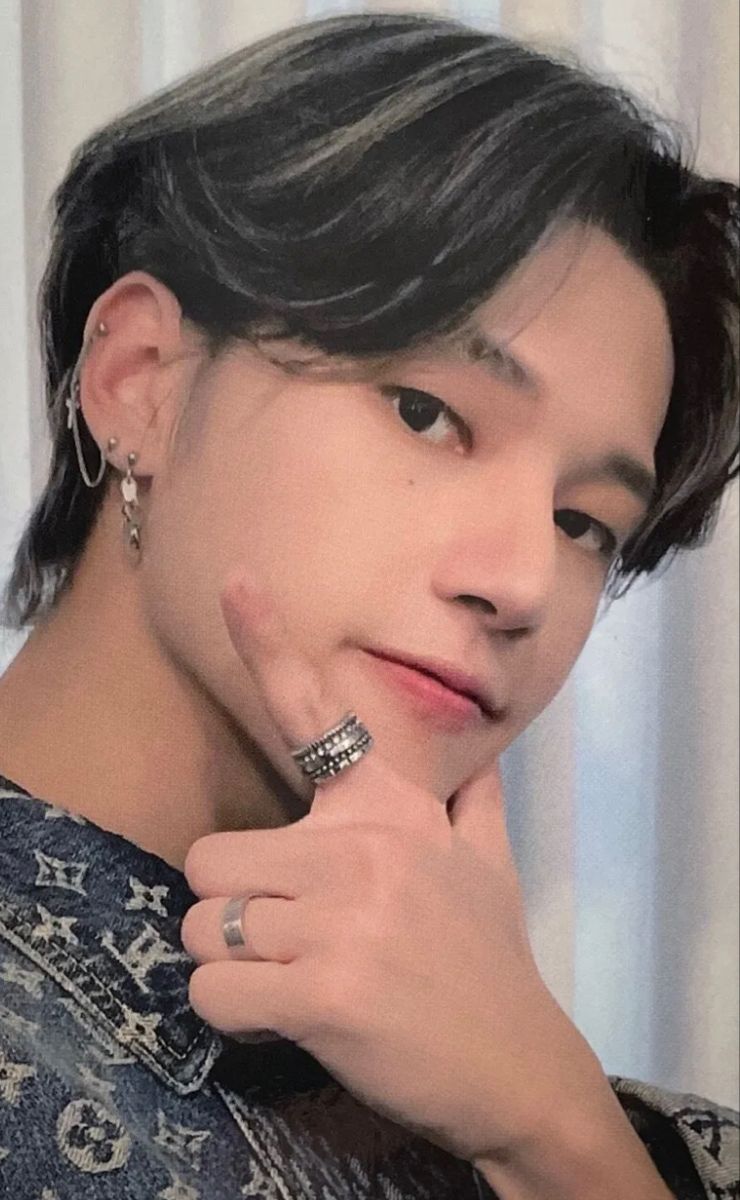 Wooyoung ATEEZ photocard from Preorder