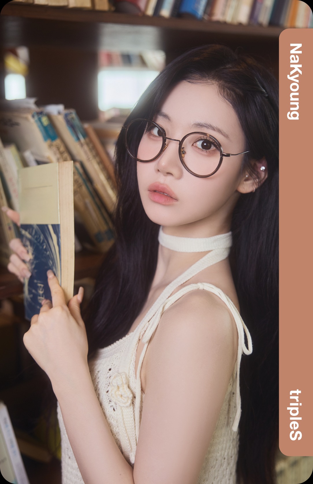 Nakyoung tripleS photocard - LOVE&POP pt.1 Showcase Objekt Pack