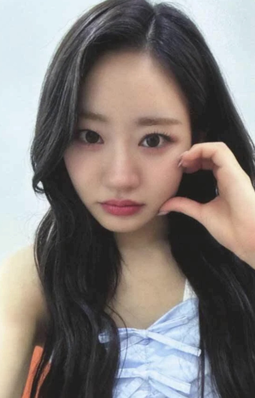 Julie KISS OF LIFE photocard from Offline