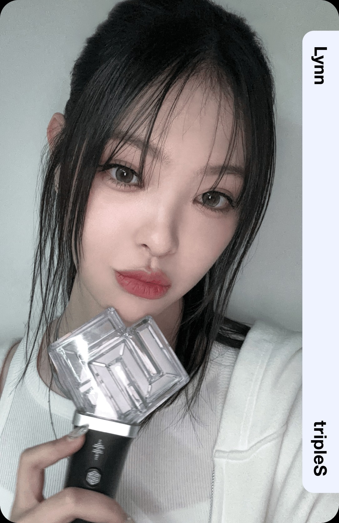 Lynn tripleS photocard from Double Class Objekt