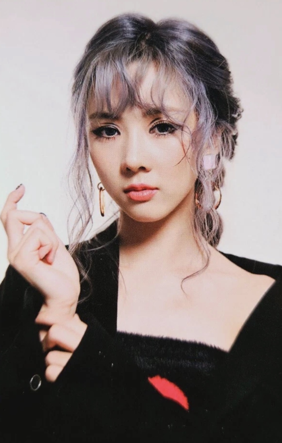 Yoohyeon Dreamcatcher photocard from Photocard
