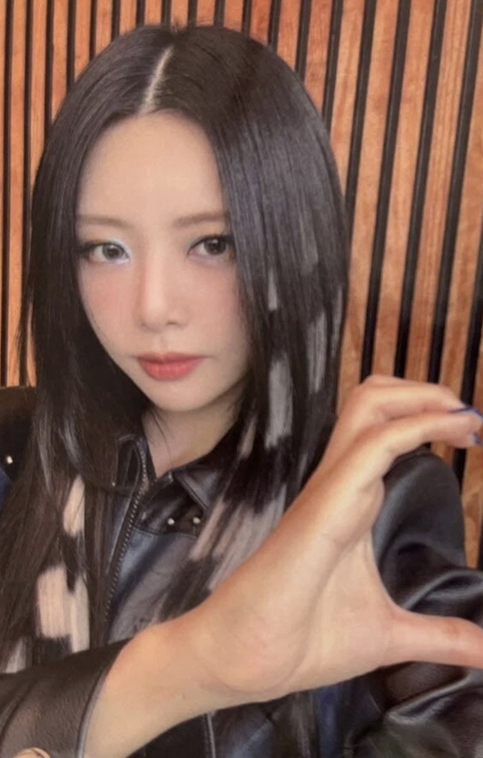 JiU Dreamcatcher photocard from Photocard