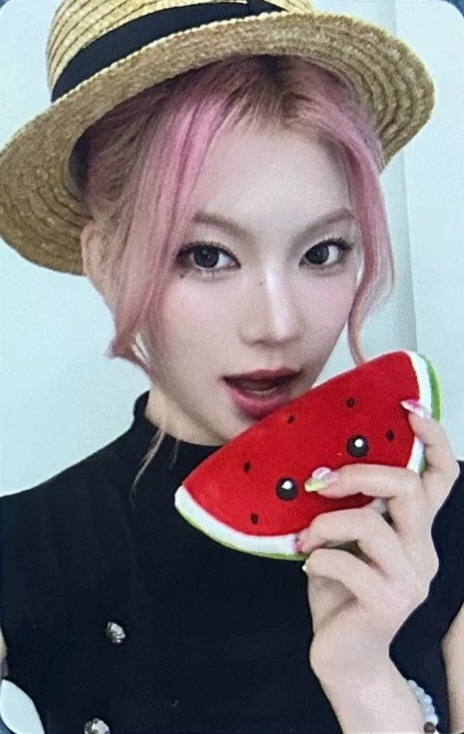 ISA STAYC photocard from Online
