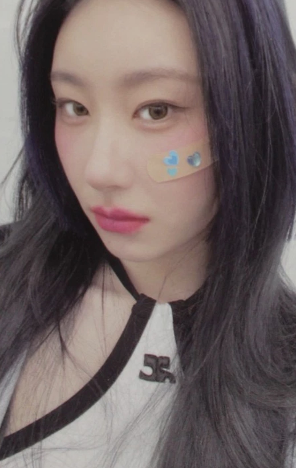 Chaeryeong ITZY photocard from Photocard