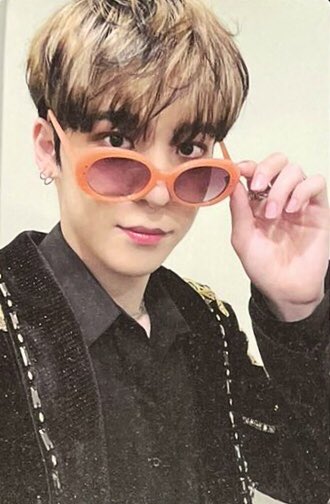 Yunho ATEEZ photocard from Sun set
