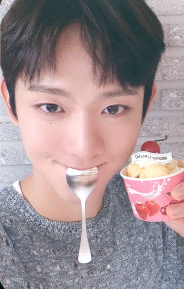 Seungeon EVNNE photocard from Offline