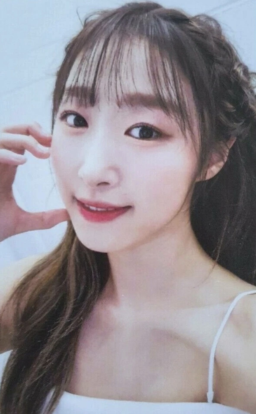 Soobin Cosmic Girls photocard - UNNATURAL Photocard