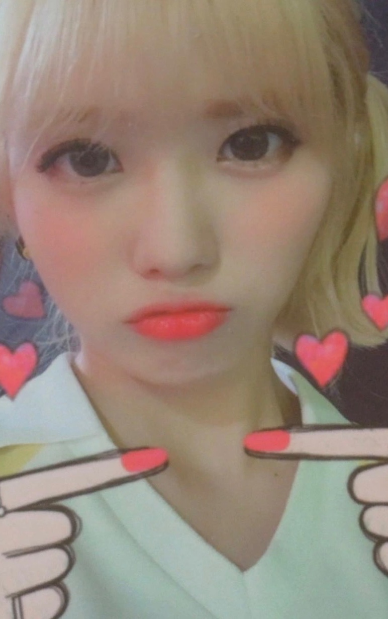 Luda Cosmic Girls photocard - HAPPY MOMENT Benefit
