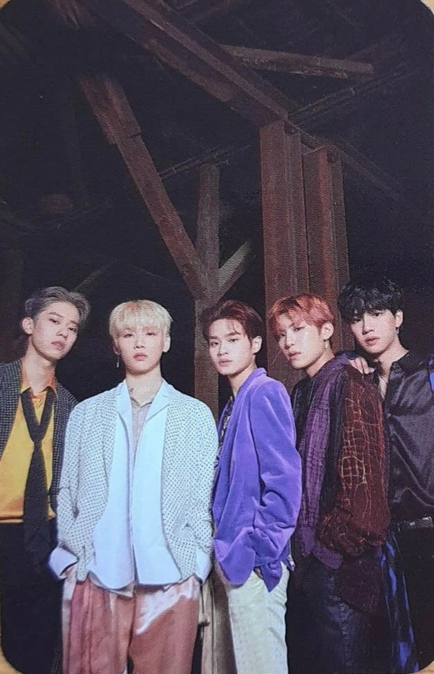 Group Photocard