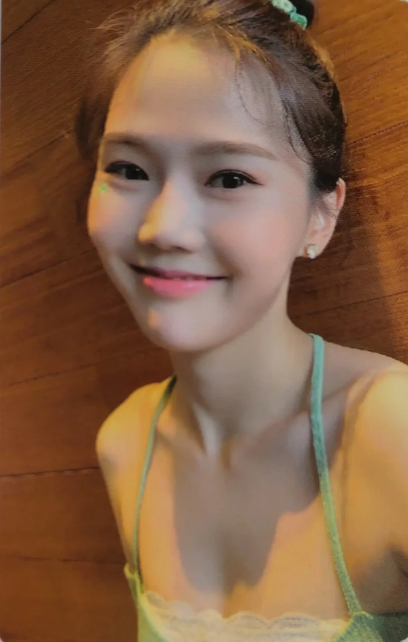 Hyojung OH MY GIRL photocard from Benefit