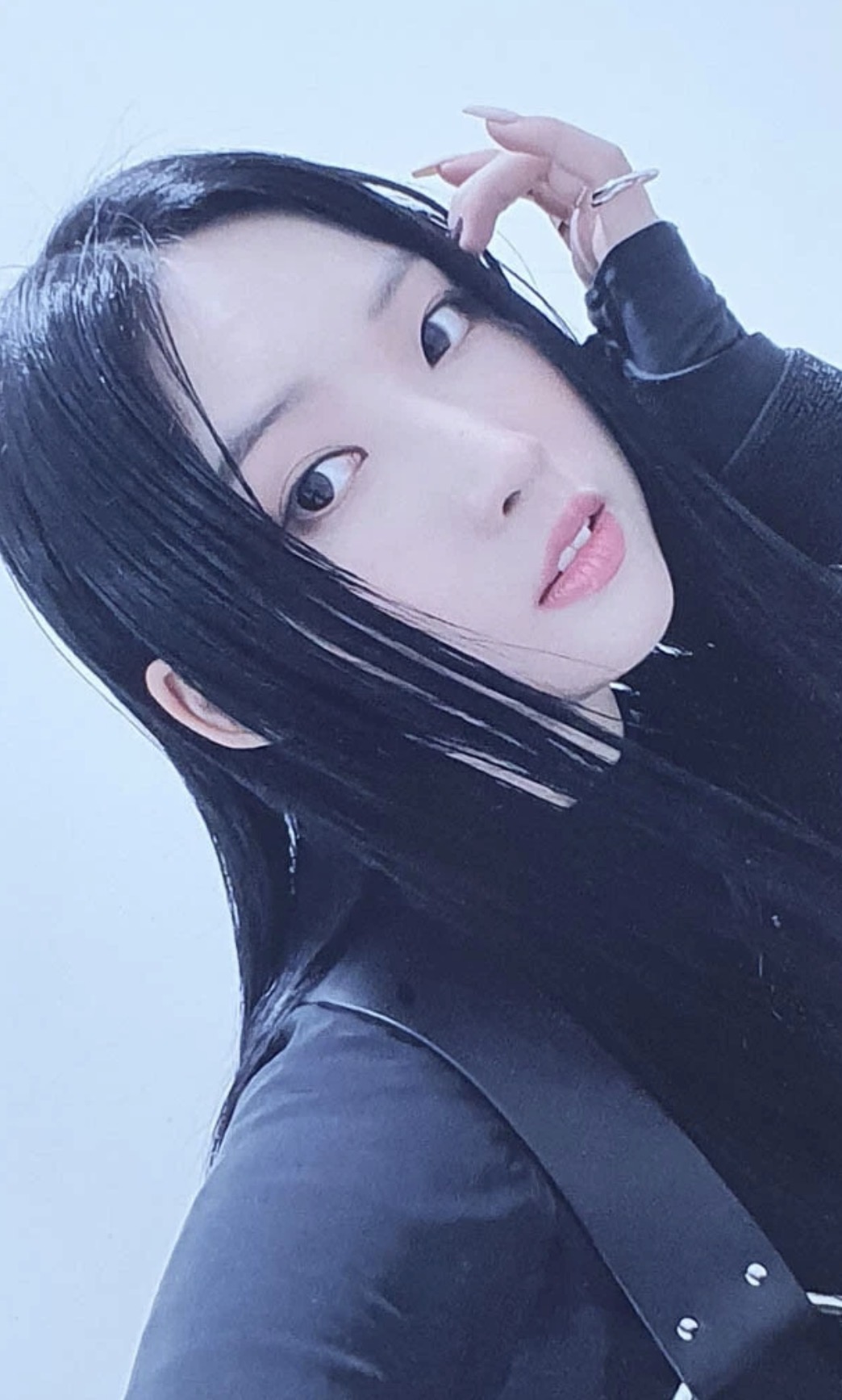 Sihyeon Everglow photocard from Photocard