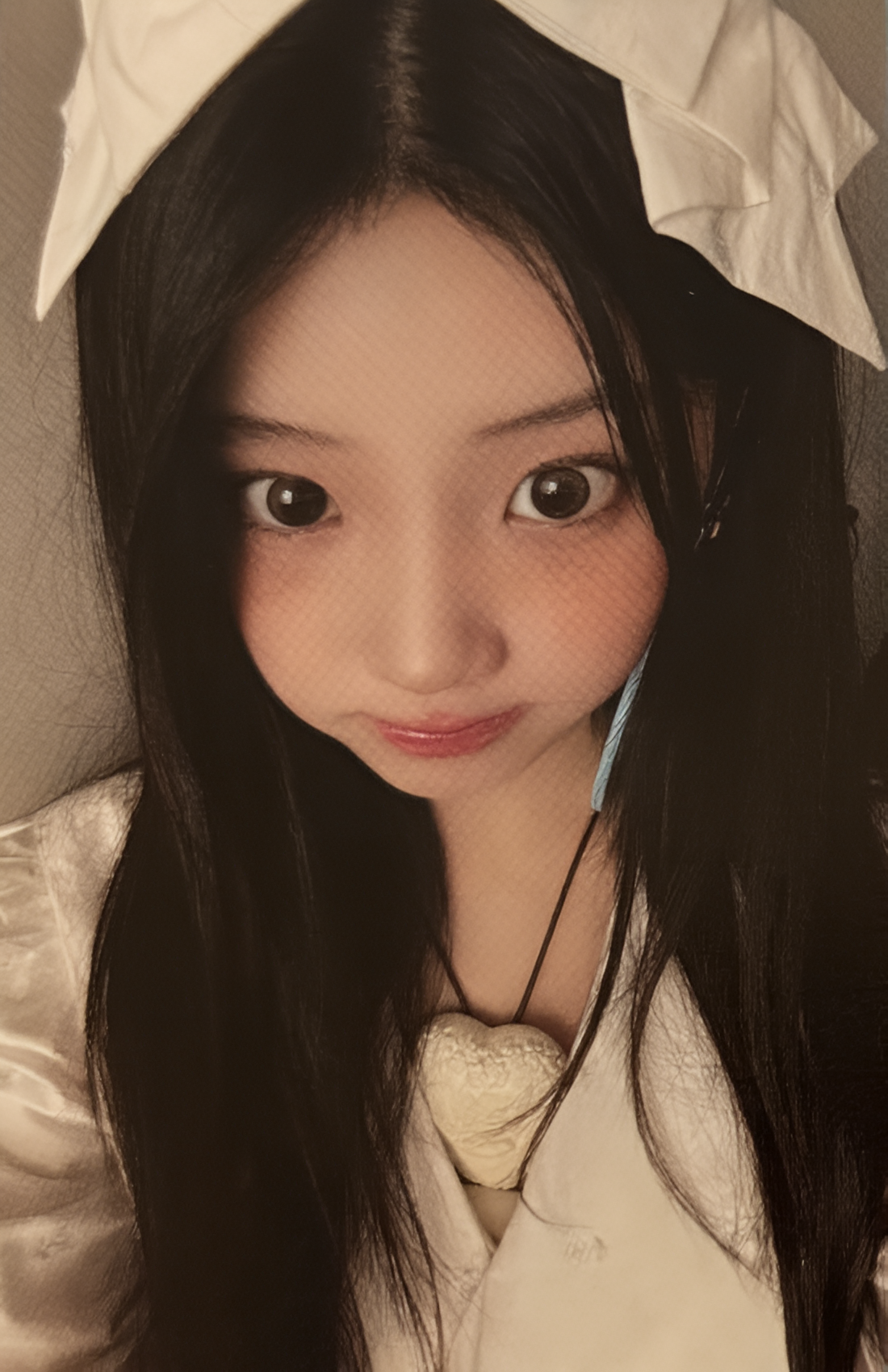 Wonhee ILLIT photocard from Photocard A