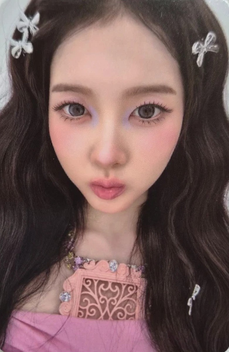 Sieun STAYC photocard from Photocard