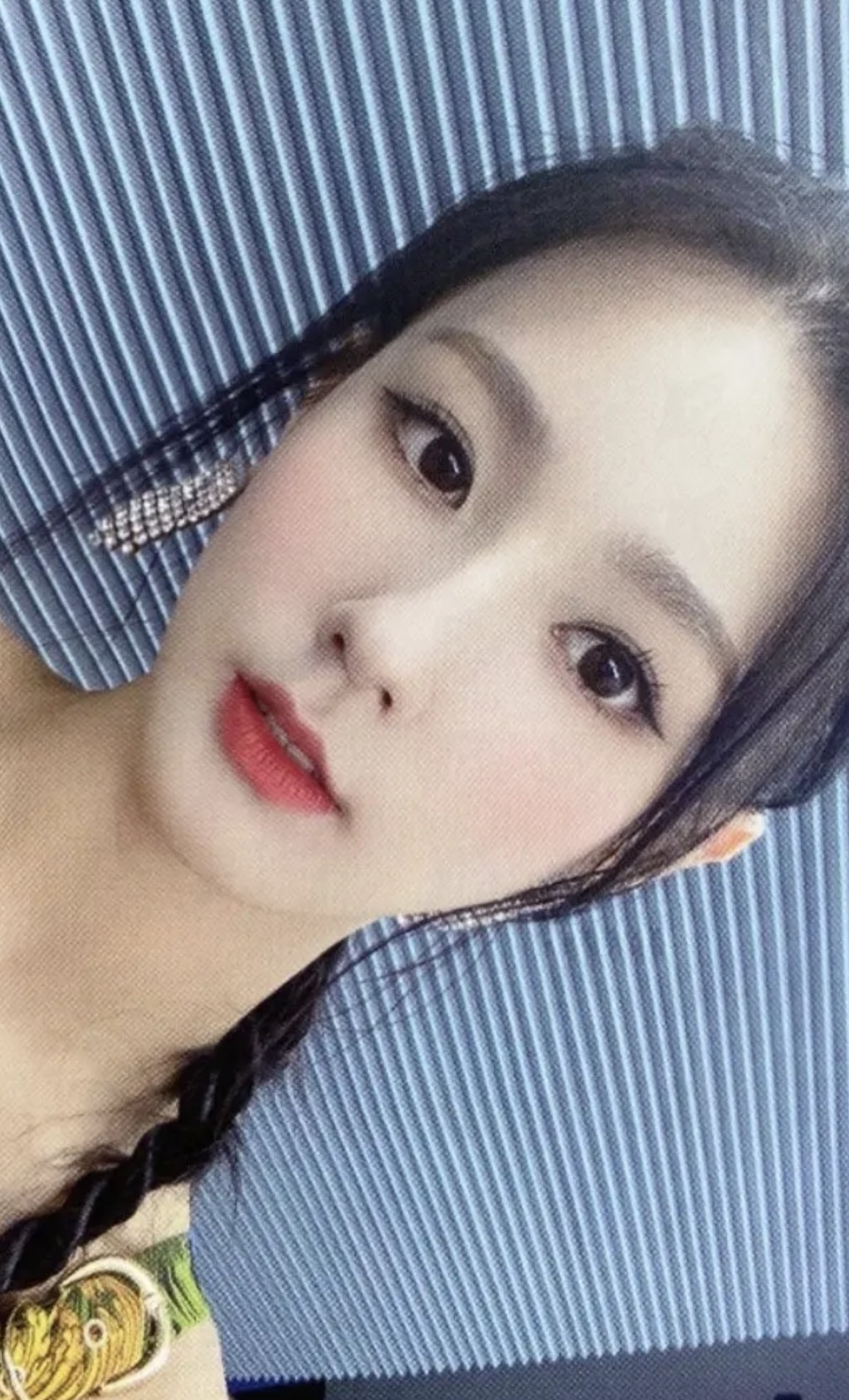 Miyeon I-DLE photocard from Benefit