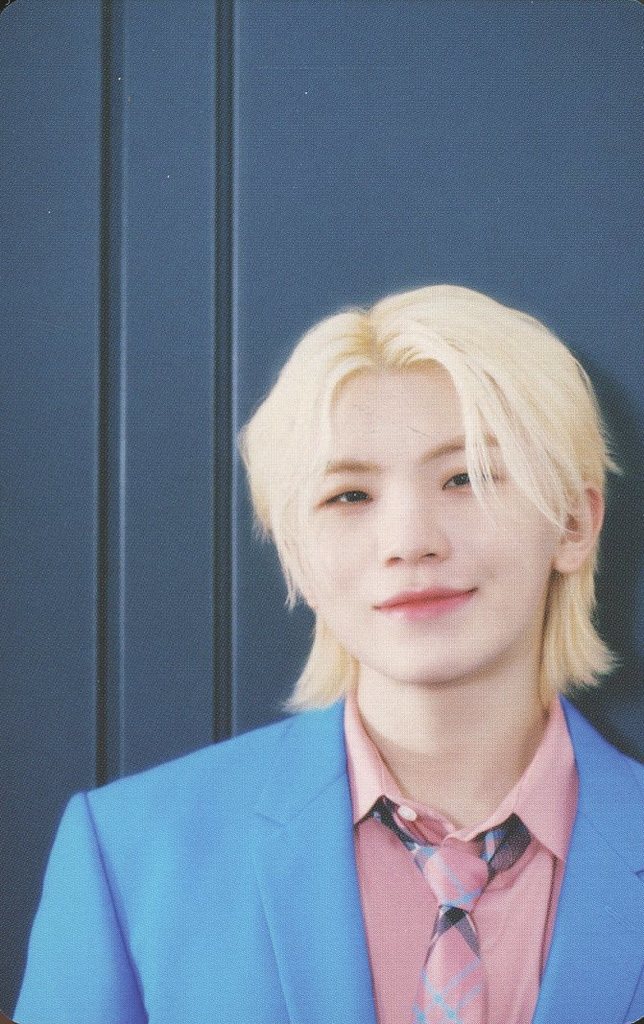 Woozi SEVENTEEN photocard - SPILL THE FEELS Booklet (Random Member set)