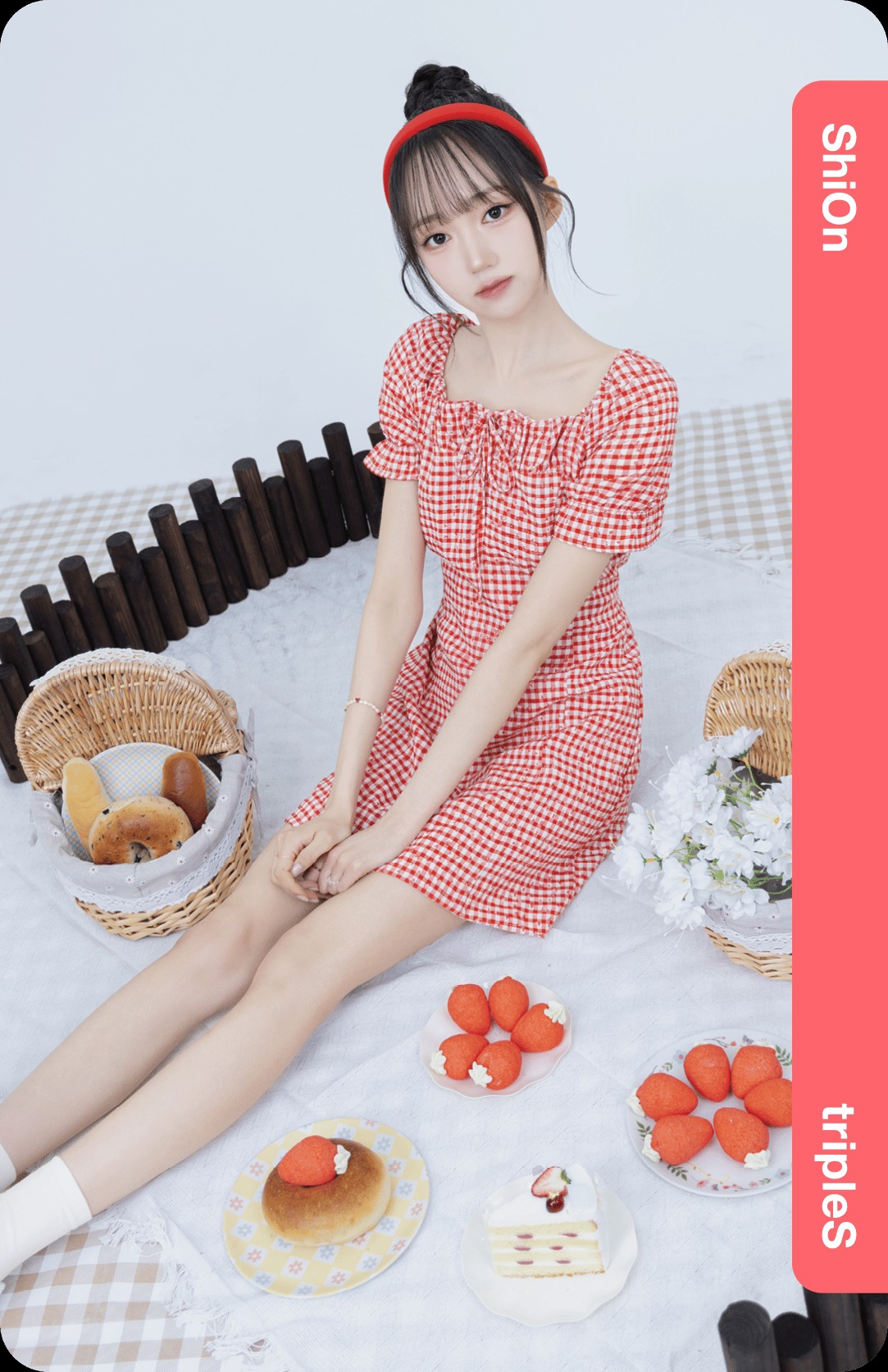 Shion tripleS photocard - Assemble25 Showcase Objekt Pack