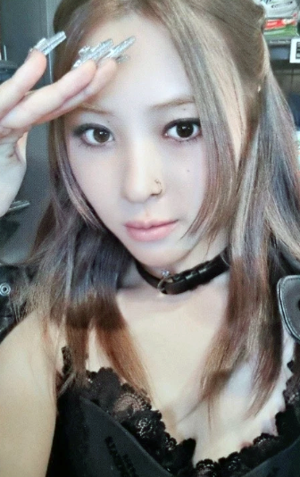 Ryujin ITZY photocard from Pre Order Benefit