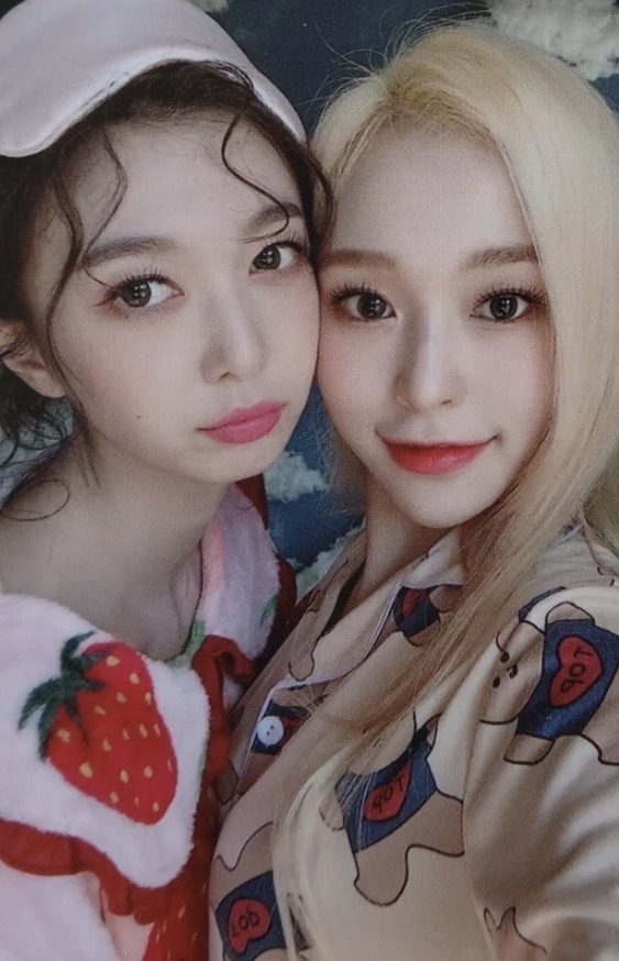 2022 Season’s Greetings [Celestial Dreams ver.] Unit Photocard Set