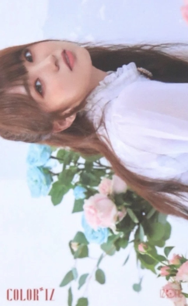 Nako IZ*ONE photocard from Rose Version Photocard