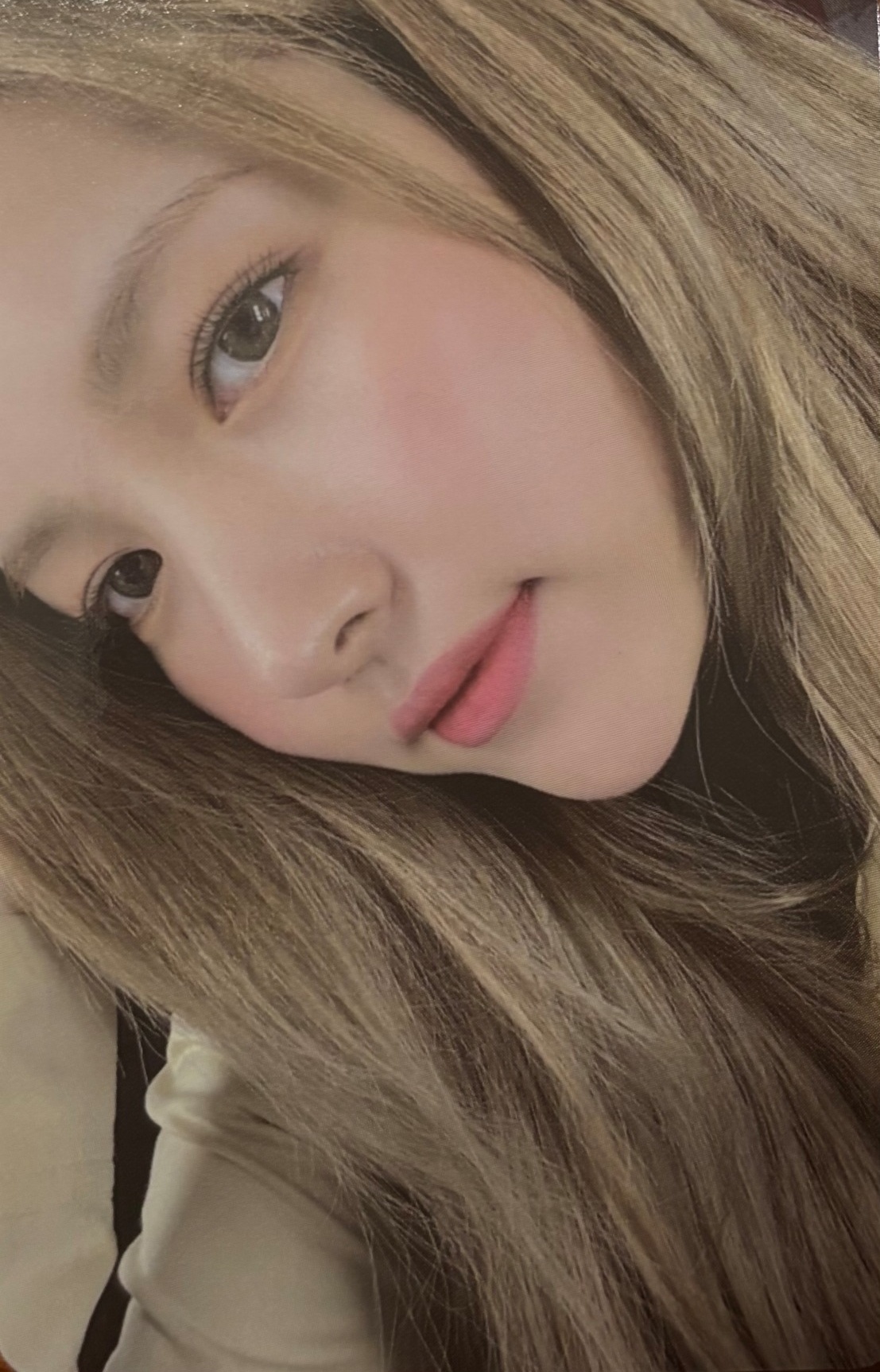 Sowon GFRIEND photocard from Pre Order set (First Press Only)